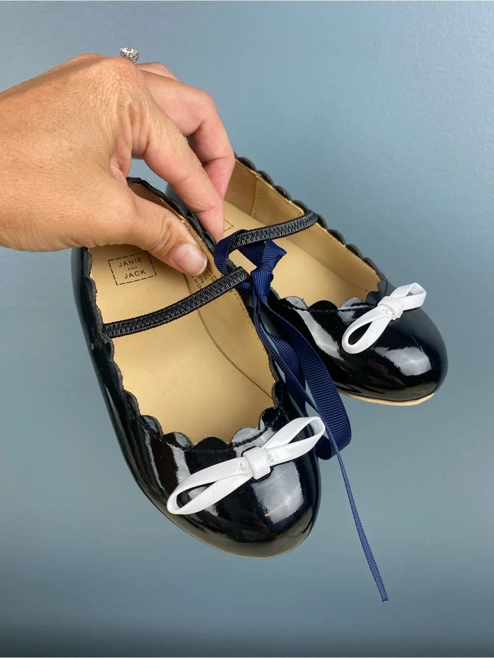 Janie and Jack Black Patent Leather Dress Shoes with Bow Toddler Girls size 8